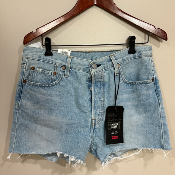 Levi’s high rise 501 shorts - Picture 2 of 4